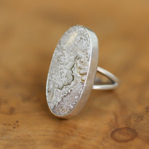 Beautiful, Crazy Lace Agate Ring - .925 Sterling Silver - Silversmith Ring - Minimal Agate Ring