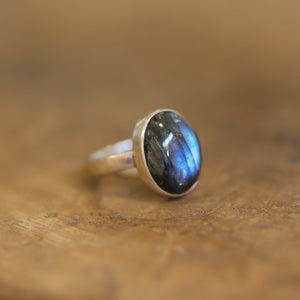 Ready to Ship - Labradorite Ring - .925 Sterling Silver - Silversmith Ring