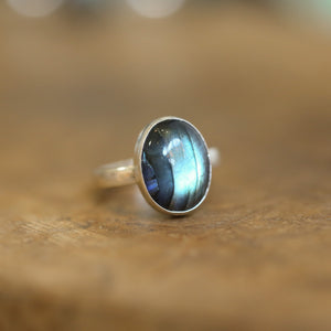 Ready to Ship - Labradorite Ring - .925 Sterling Silver - Silversmith Ring