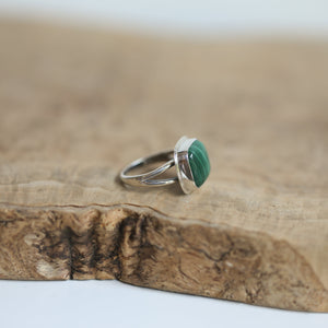 Malachite Ring - .925 Sterling Silver Ring - Silversmith Ring